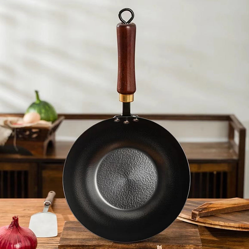 Handmade Hammered Cast Iron Non-Coated Wok with Lid